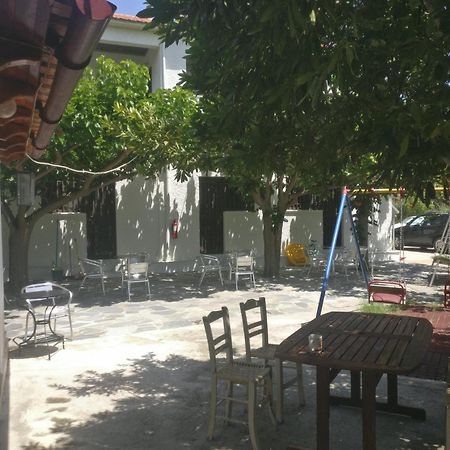 Yfantis Sakis Apartment'S Eratini Luaran gambar