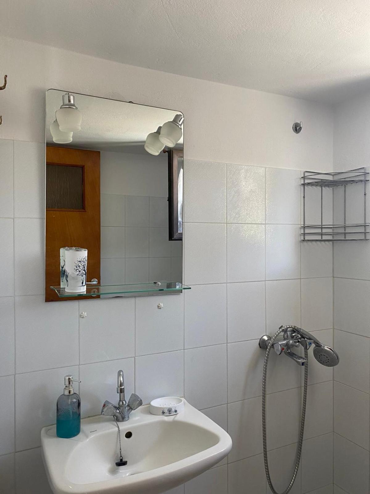 Yfantis Sakis Apartment'S Eratini Luaran gambar